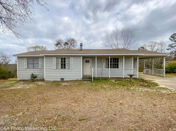 70 Oconee Dr, Byron, GA 31008