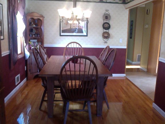 5th image of 493 King St