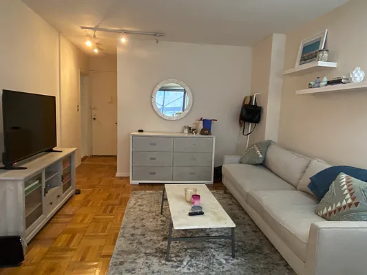 Rented by Compass | media 6