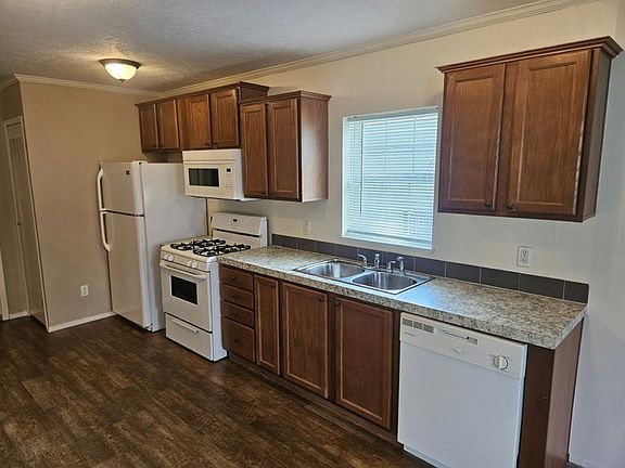 3rd image of 26009 1st St #5-RA005