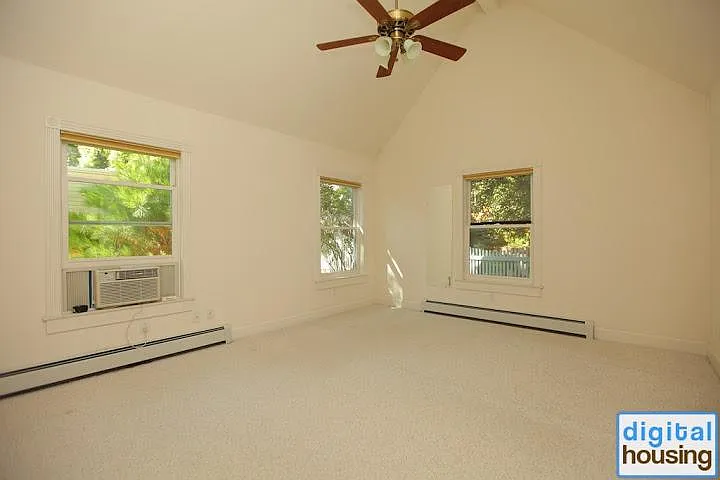 1112 Maxwell Ave — Photo 8