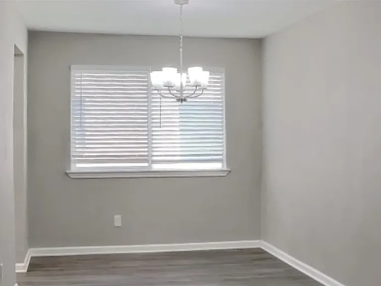 10210 Rippling Fields Dr — Photo 6