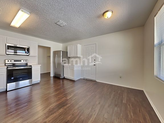 4th image of 5201 Prestwick Dr
