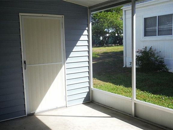 4th image of 51 Sugar Bear Dr #11