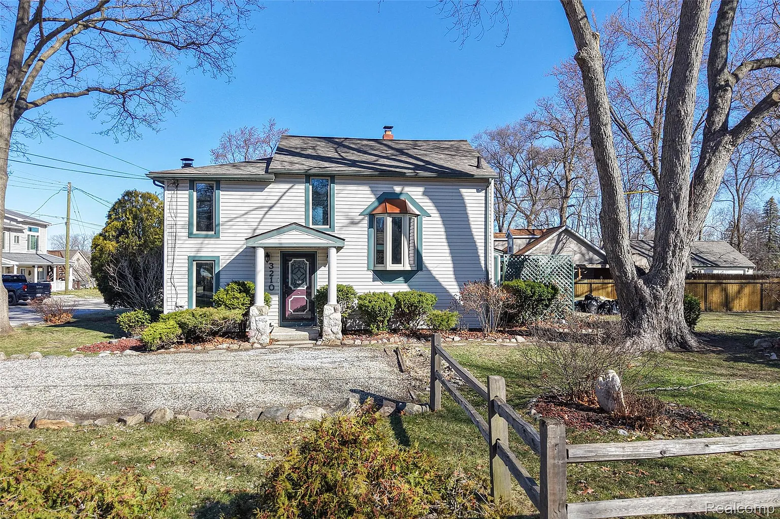 3210 Sell photo 1