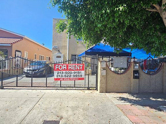2nd image of 1216 E Adams Blvd