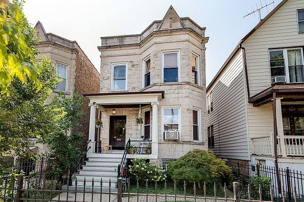 1st image of 3609 W Wrightwood Ave #2