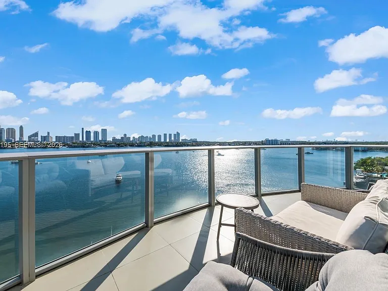 17301 Biscayne Blvd #811 — Photo 15