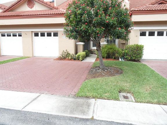 3rd image of 9711 Malvern Drive #152