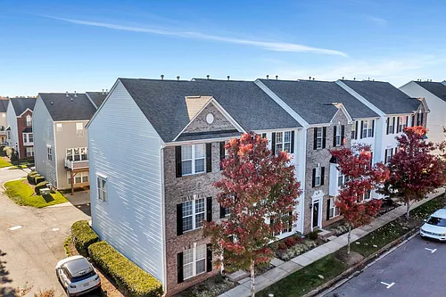 15744 Kensington Palace Ln Photo 1