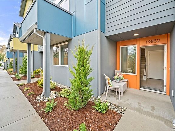 4th image of 19848 25th Ave NE