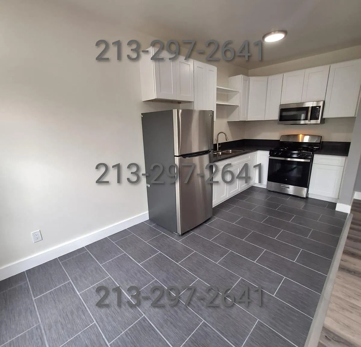 Studio, 400 sqft, $1,250 — Photo 4