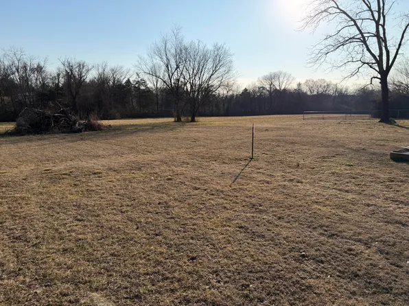 Broadwater Ln, Batesville, AR 72501