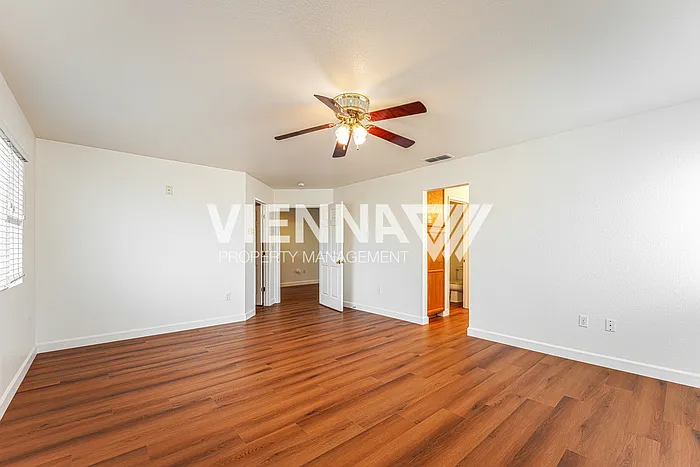 493 Silverhorn Dr — Photo 12