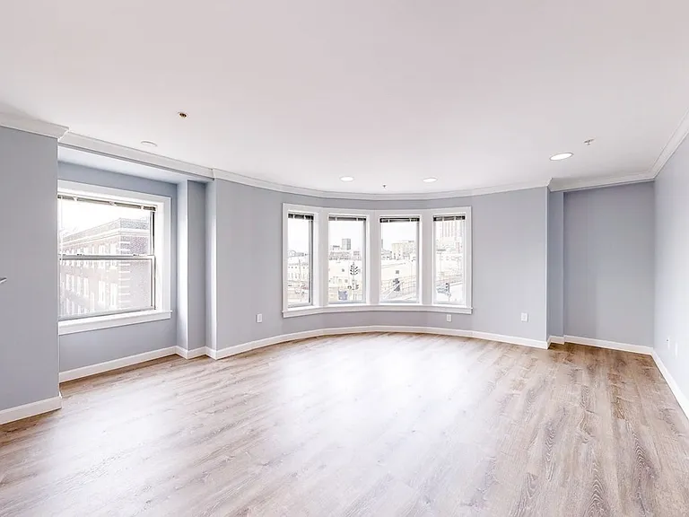 120 Mountfort St #301 — Photo 2