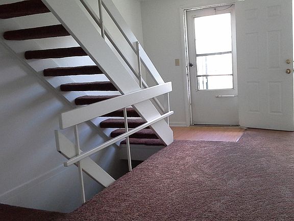 4th image of 1229 Fairwood Ct APT B