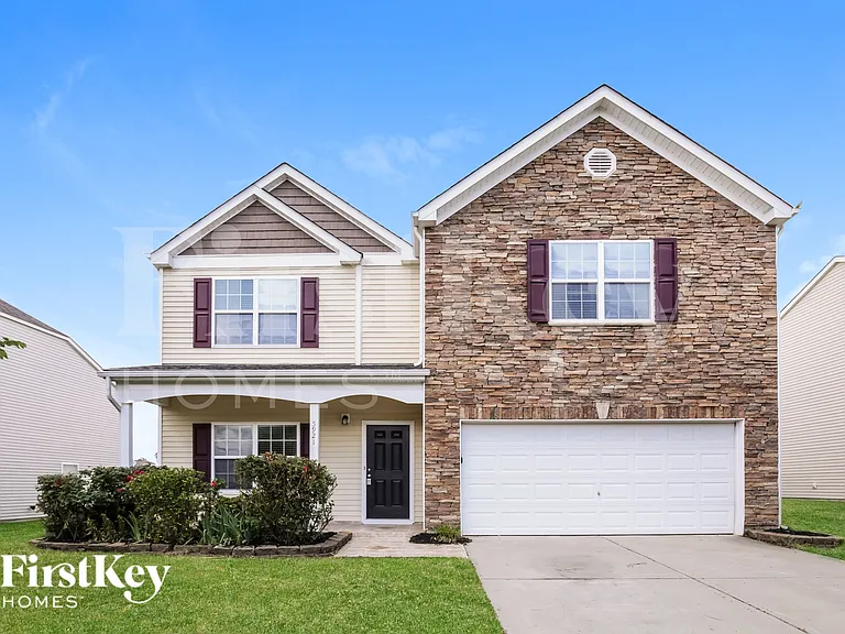 5921 Sandpiper Farm Ln — Photo 1