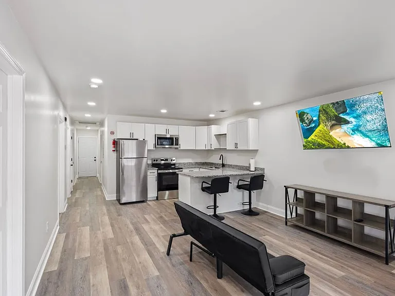 411 Boulevard St #3B — Photo 5