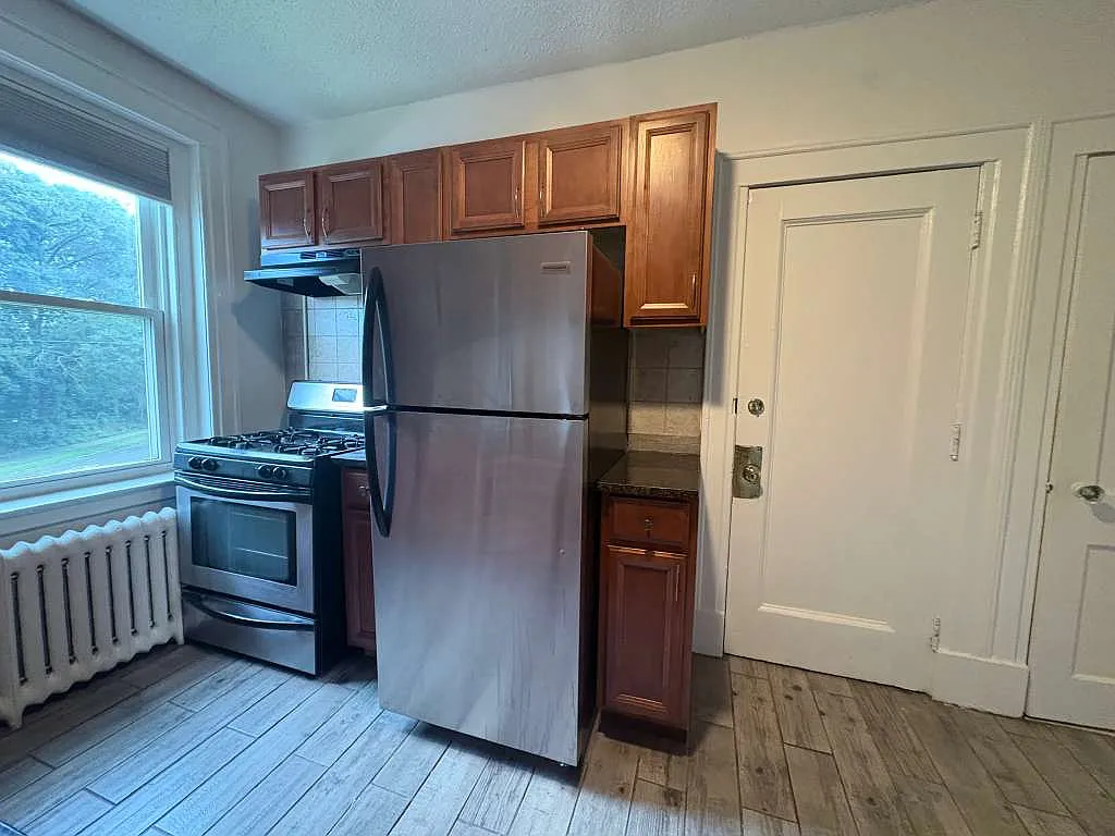 2 bed, $1,750 — Photo 2