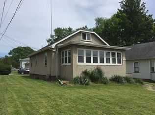 1827 Peoria St, Peru, IL 61354