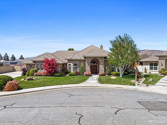 2nd image of 507 Mesquite Dr