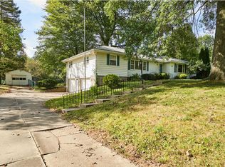 966 Cotswold Dr, Akron, OH 44321