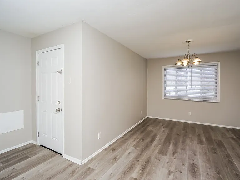 7414 Terry Rd — Photo 8