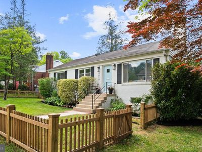 5018 Rodman Rd, Bethesda, MD, 20816