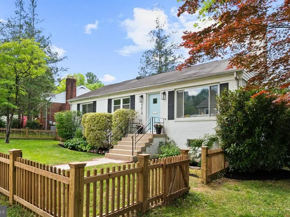 5018 Rodman Rd, Bethesda, MD 20816