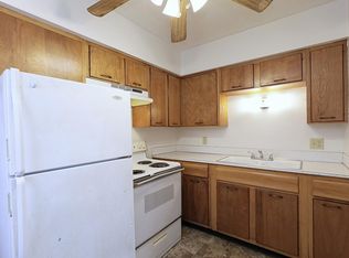 1227 D St #3, Lincoln, NE 68502