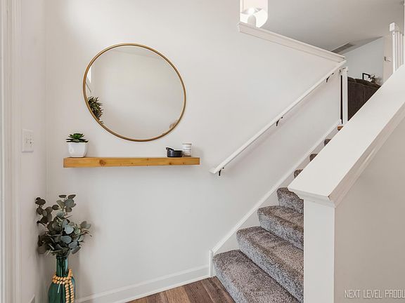 5th image of 3117 Valley Falls St #3117