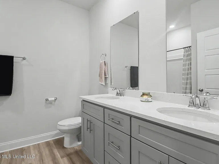 4981 Fern Dr — Photo 20