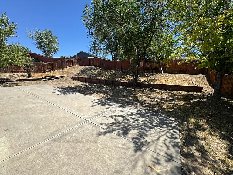 5762 Dewberry Ct — Photo 12