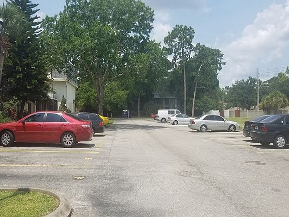 4th image of 5978 Village Cir #5978