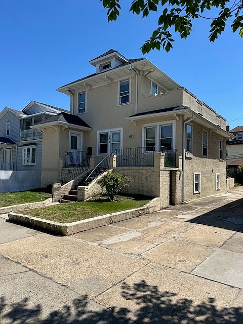 1st image of 234 W Market St #1