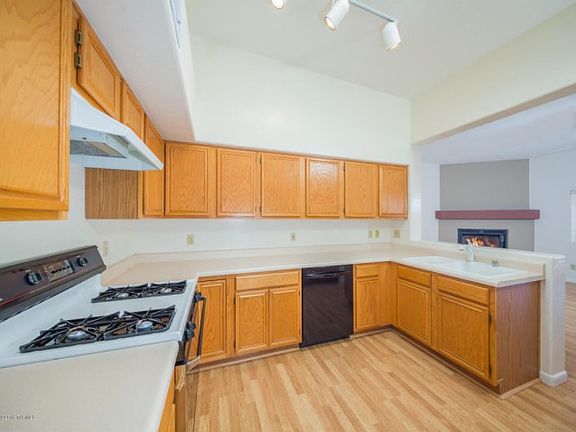3rd image of 790 W Annandale Way