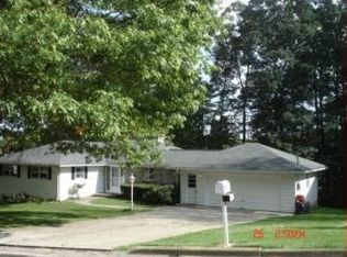 317 Ridgefield Rd, Endicott, NY 13760