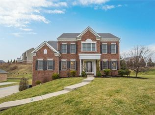 421 Longleaf Dr, Venetia, PA 15367