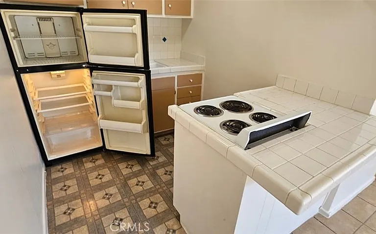 206 N Park View St #104 — Photo 7