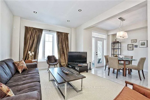 7 Lakelawn Rd #11 — Photo 10