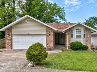 2613 N Summit Ave, Springfield, MO 65803