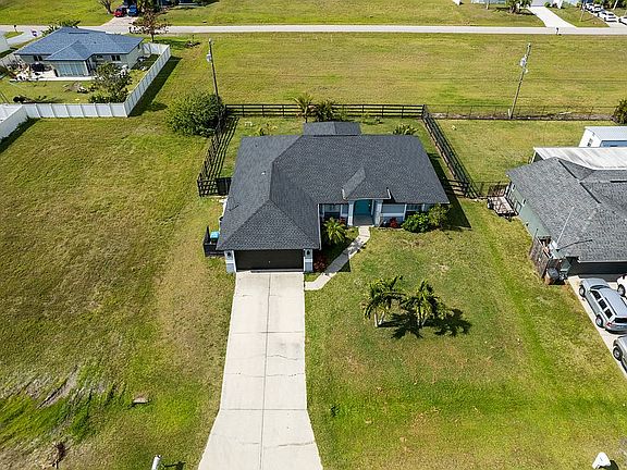 3rd image of 1154 NW 6th Pl