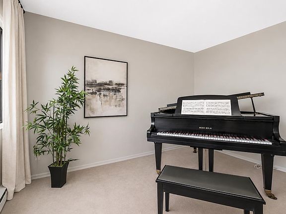 3rd image of 7371 Montecito Dr #8