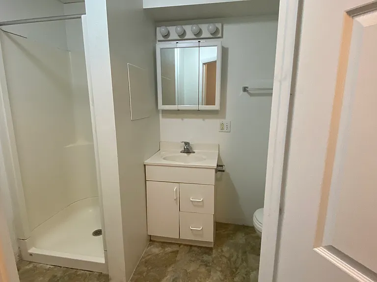 5752 Ellsworth Ave #11-C — Photo 53