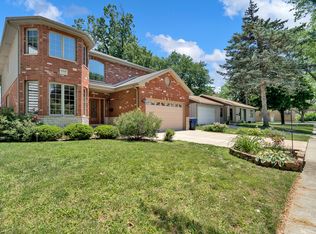 9359 S 50th Ave, Oak Lawn, IL 60453