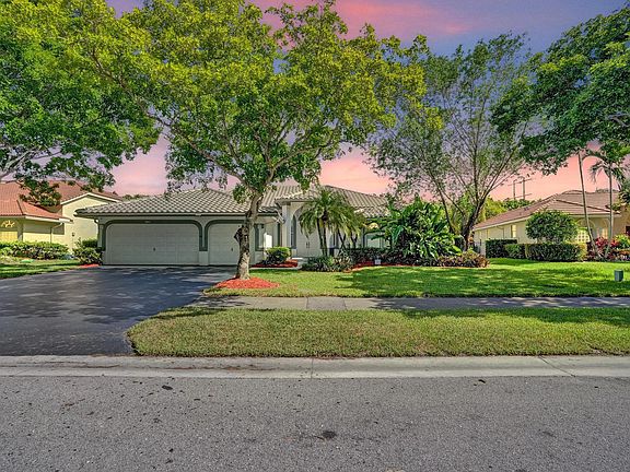 3rd image of 4863 Kensington Circle