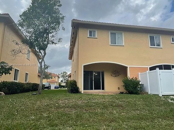 5th image of 6450 Catalina Ln #0