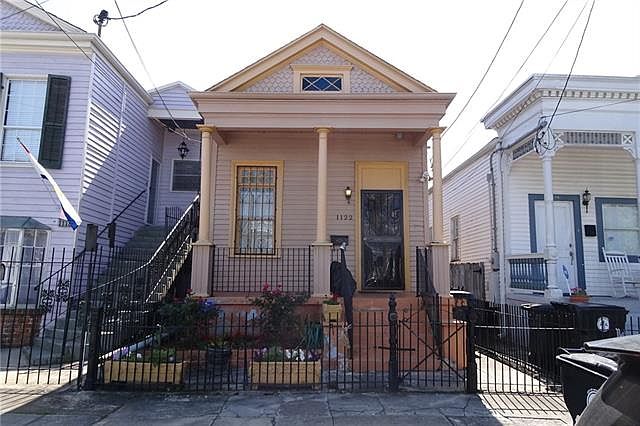 1st image of 1122 Josephine St
