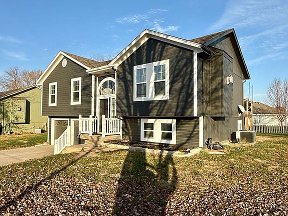 2nd image of 405 S Monroe St