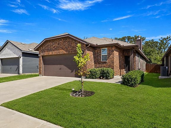2nd image of 589 Concho St
